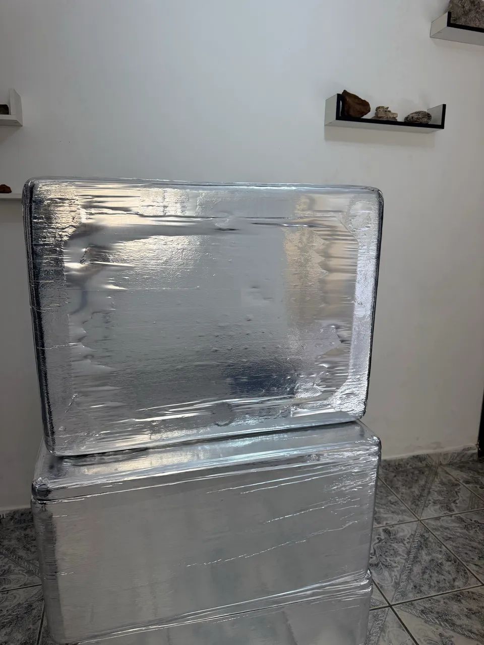 Caixa de isopor 100 litros laminada  - Foto 4