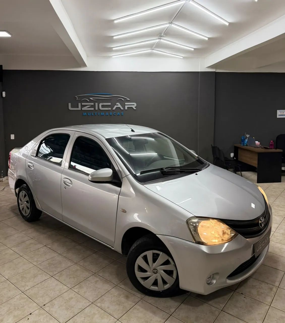 Toyota Etios ETIOS X Sedan 1.5 Flex 16V 4p Mec. 2014