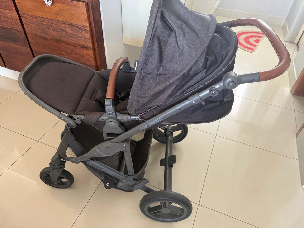 Carrinho de bebê e Moisés AbC design ( 2 peças )  - Foto 3
