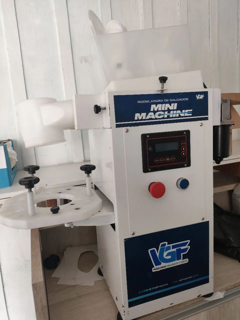 Máquina de fazer salgados bivolt  - Foto 3