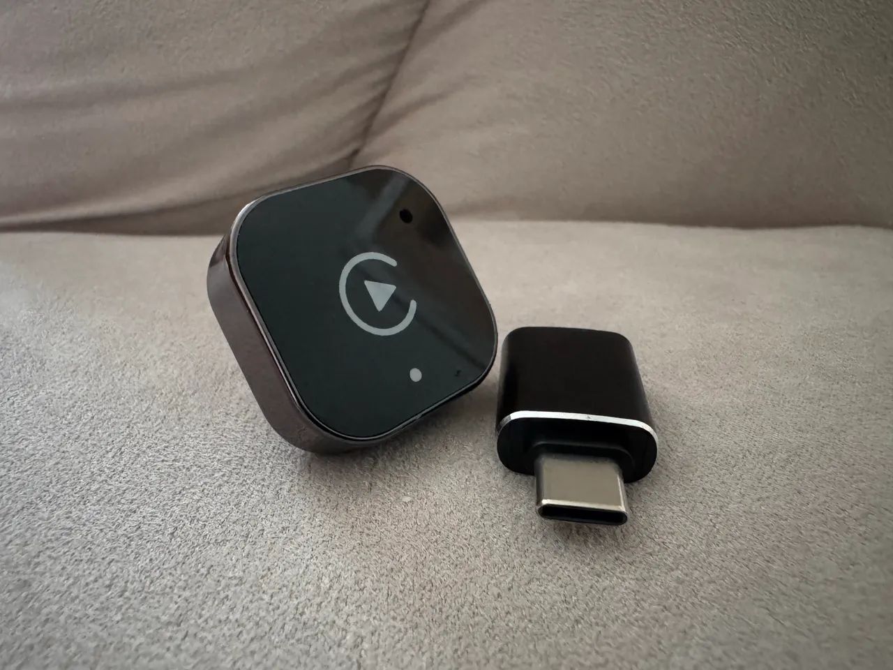 Adaptador Sem Fio CarPlay / Android Auto Sem Fio (Acompanha Adaptador USB-C)