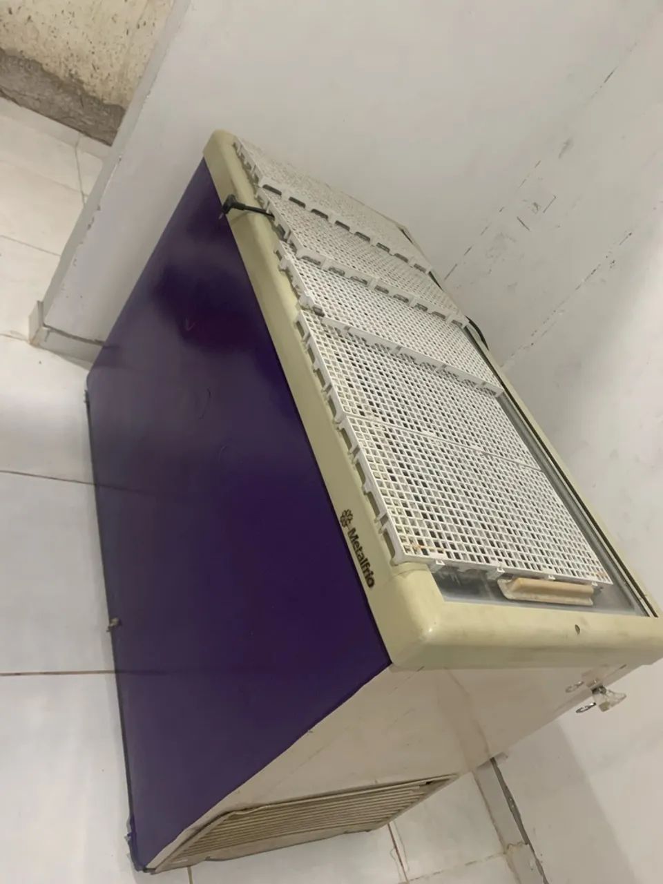 Vendo freezer seminovo , analiso ofertará - Foto 4