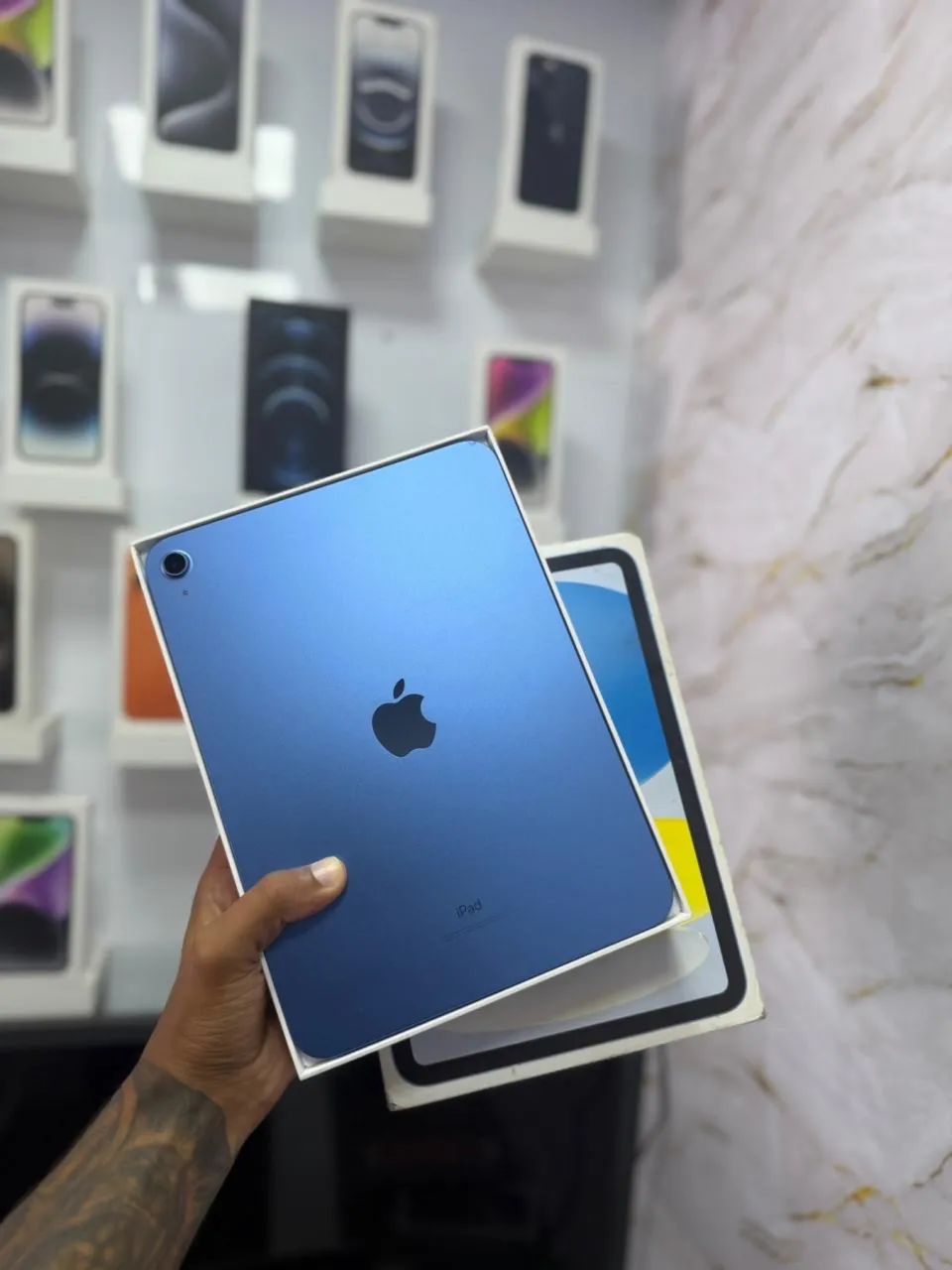 iPad 10 - 64GB ?2.350,00 - Tablets e E-Readers - Samambaia Sul iPad 10 - 64GB ?2.350,00 - Tablets e E-Readers - Samambaia Sul