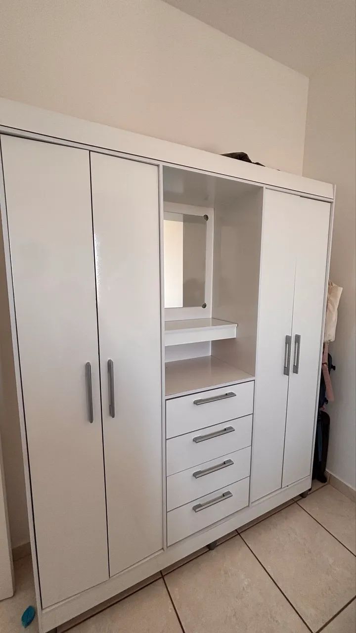 Guarda-roupa montado com Espelho - Foto 3