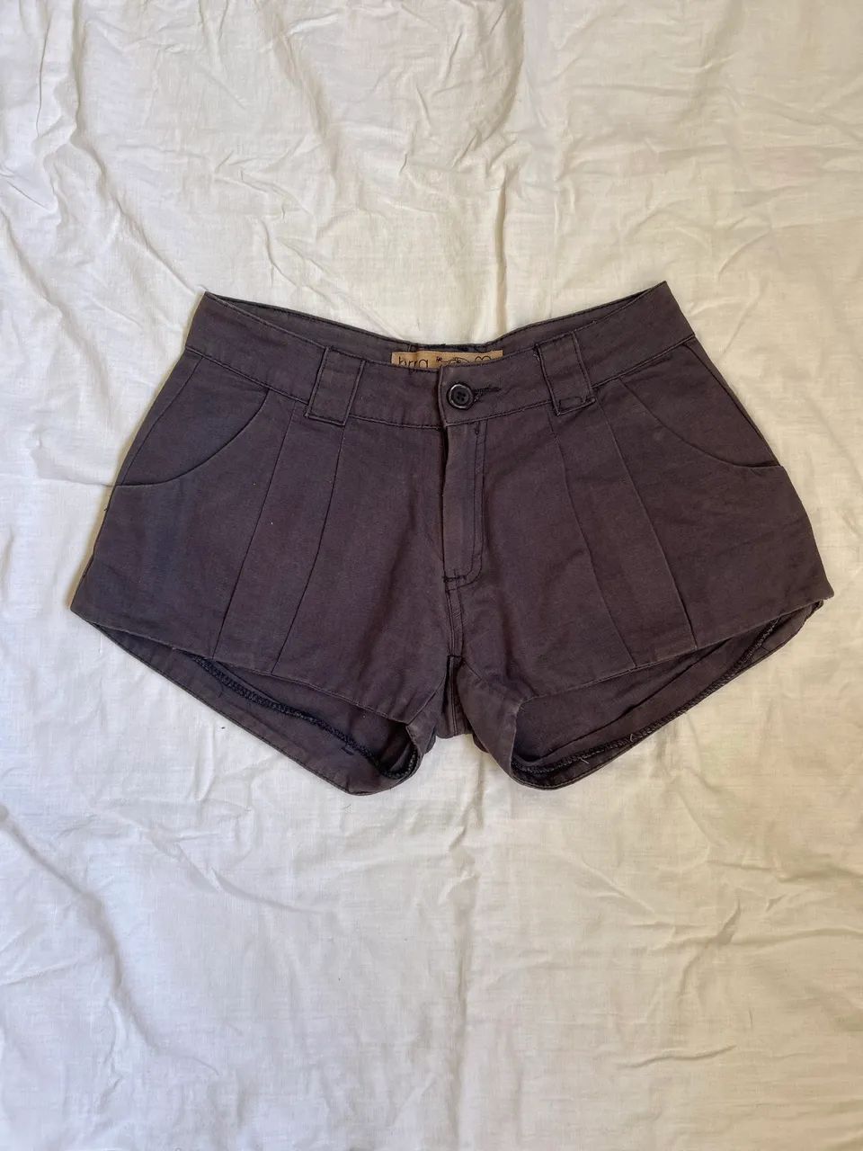 Mini short estilo anos 2000 cintura baixa