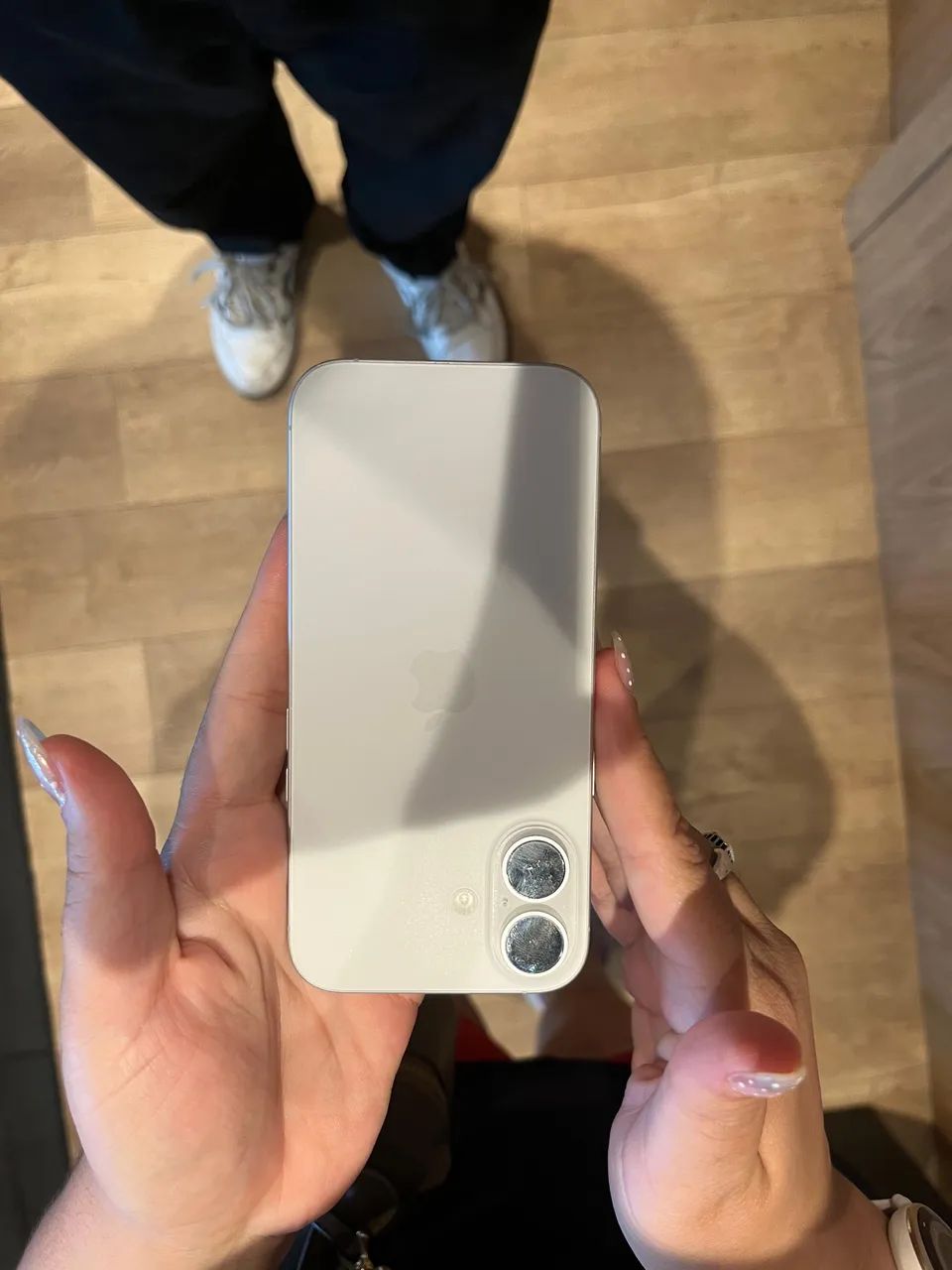 iPhone 16 128GB Branco  - Foto 4