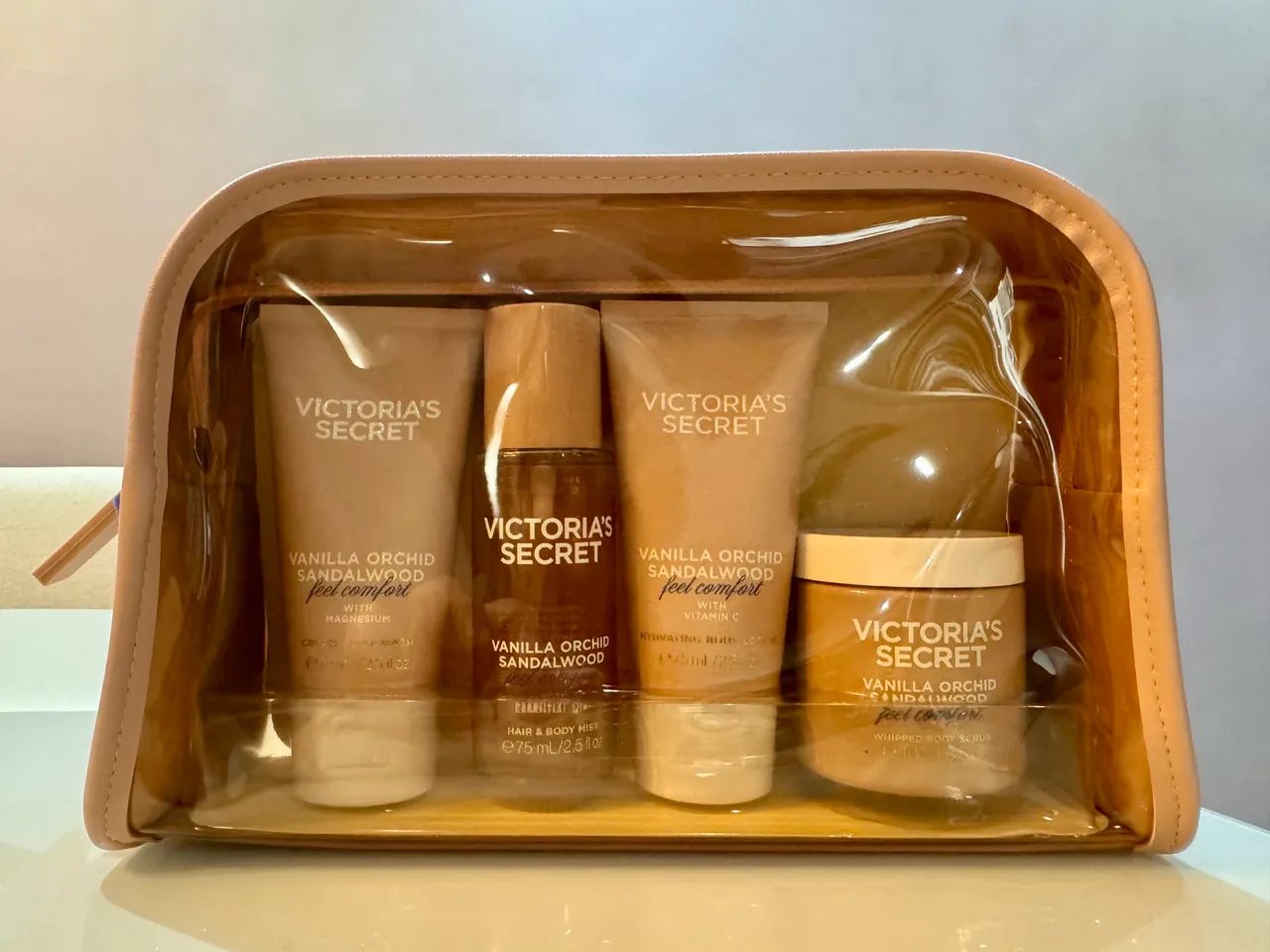 Kit victoria?s secret com necesserie