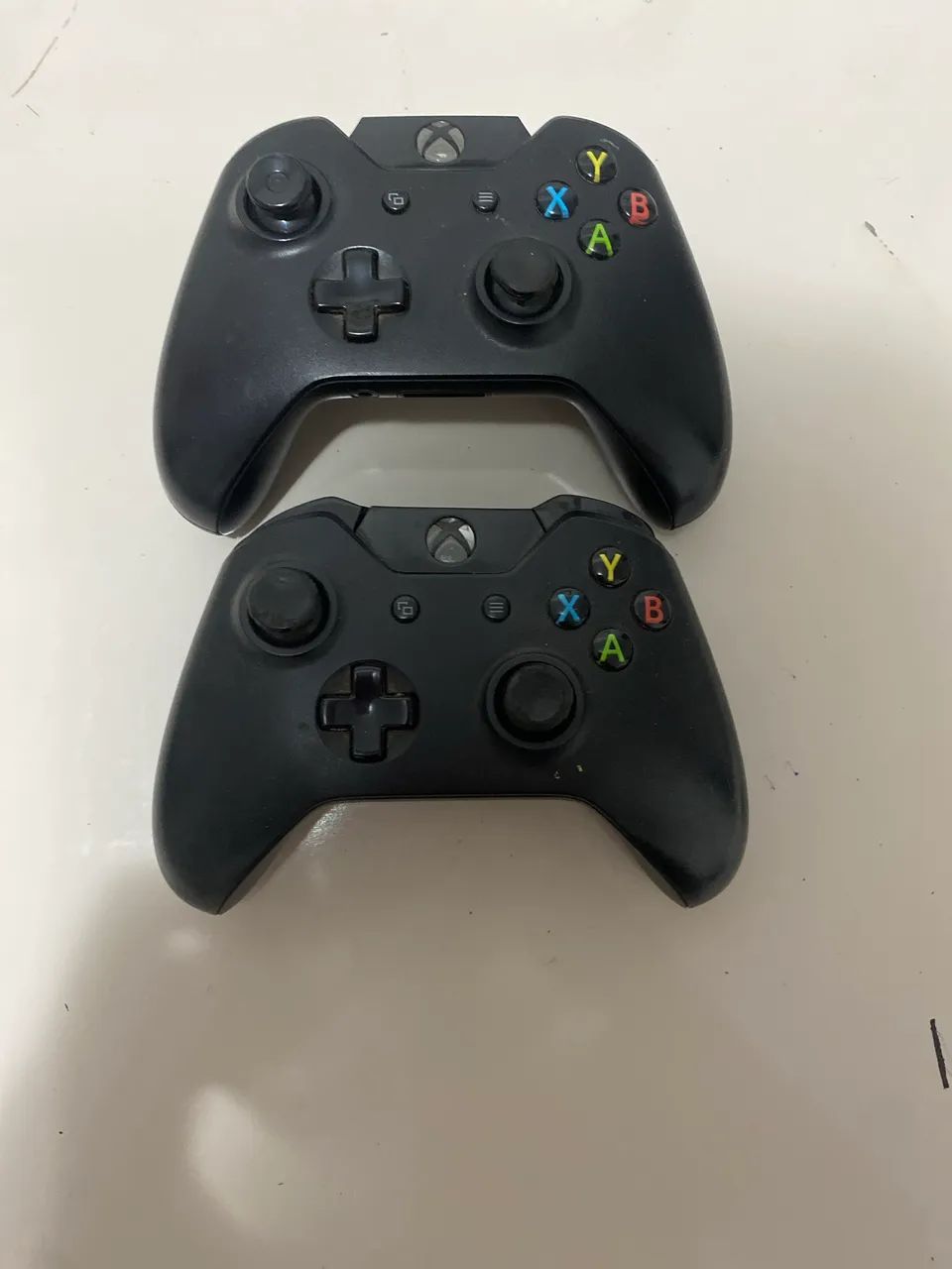 Controles de Xbox one com defeito 