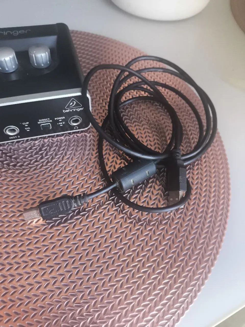 Interface de Áudio Behringer U-Phoria UM2 - Foto 5