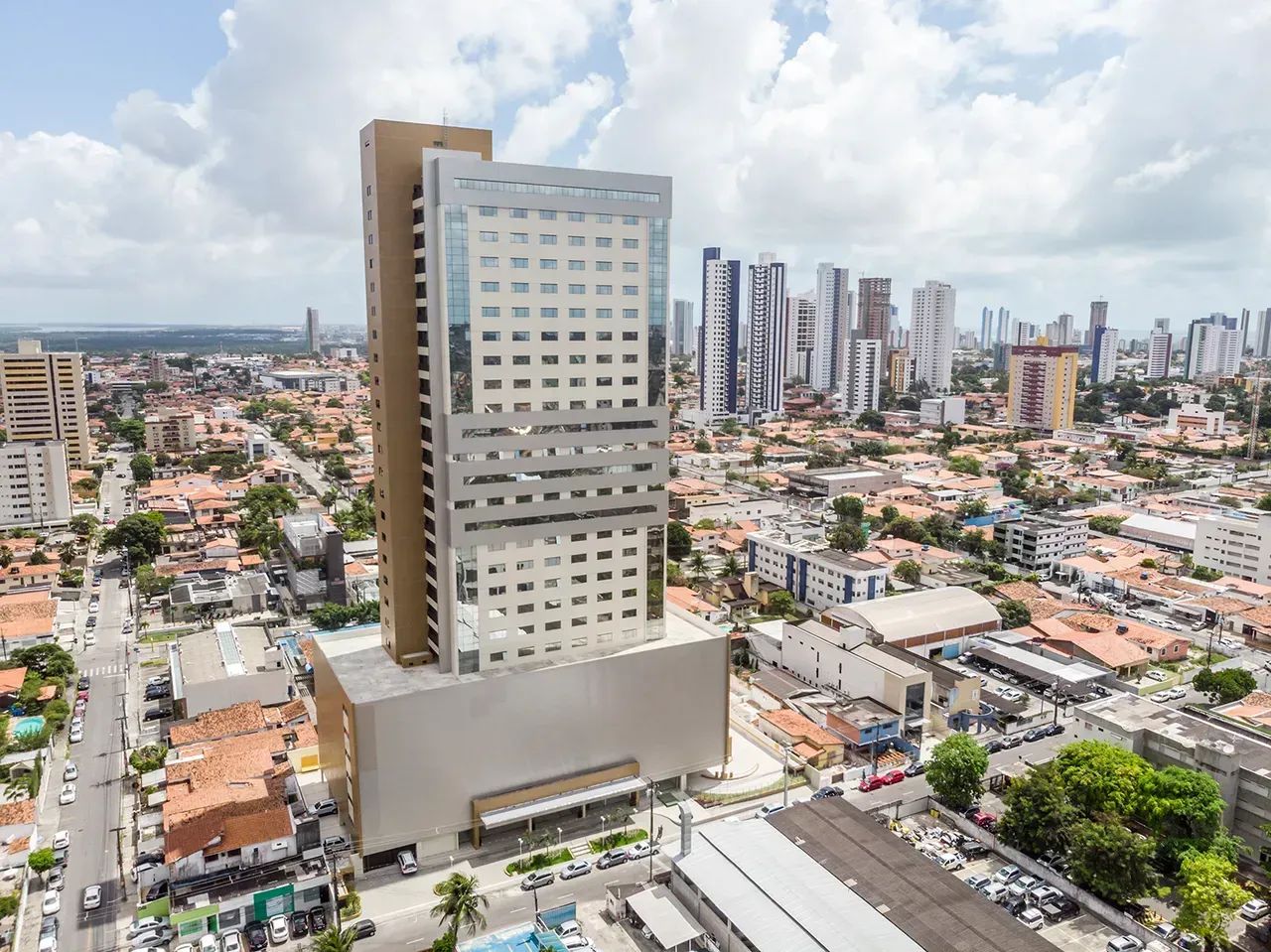 Sala comerciais de 31,90m² a 129m² no Evolution Business Center