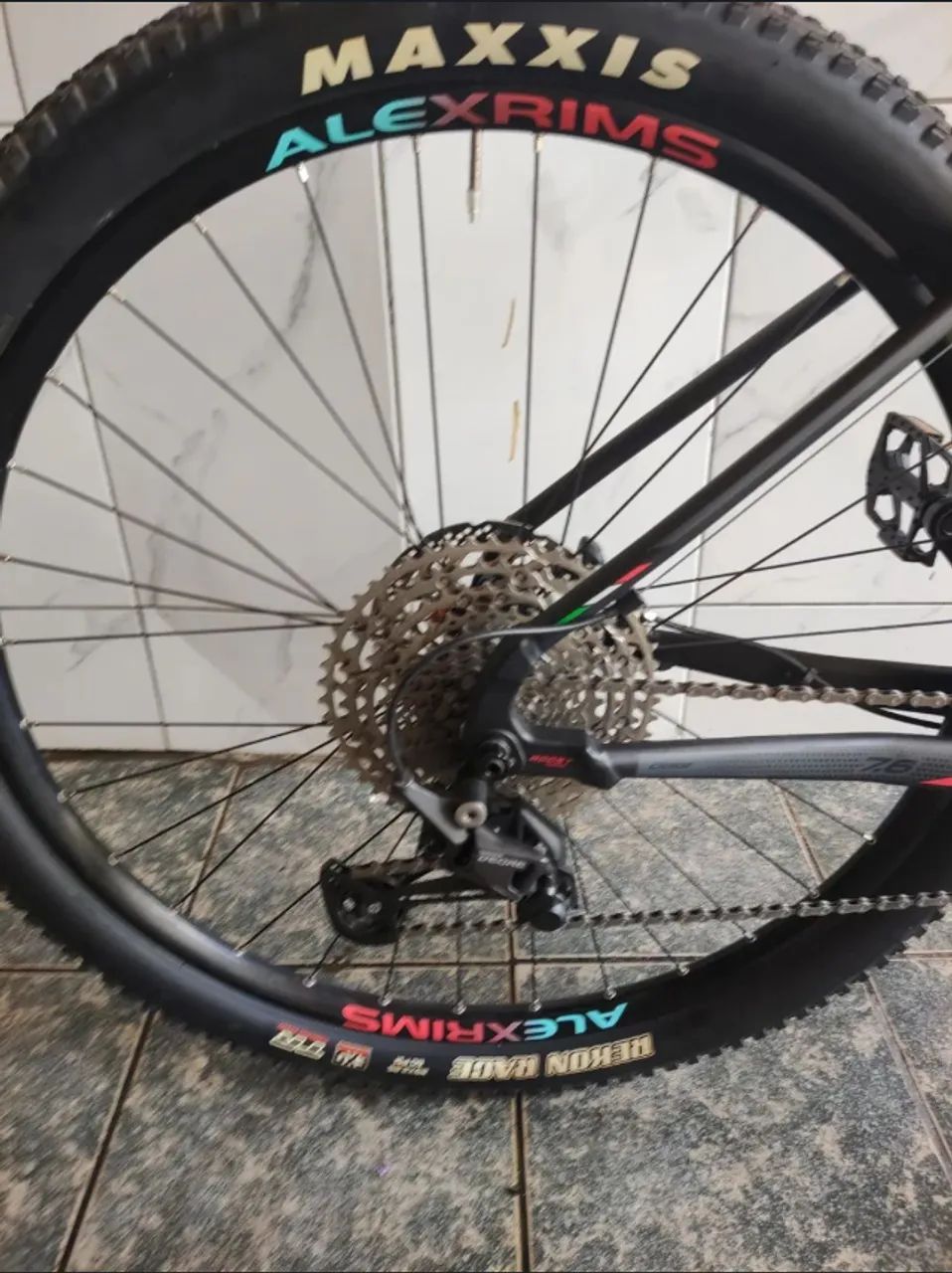 Oggi 7.6 Big Wheel Boost UHD  - Foto 3