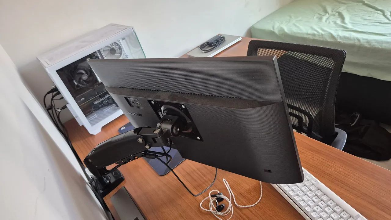 Monitor Samsung Odyssey G30 24 polegadas - Foto 2