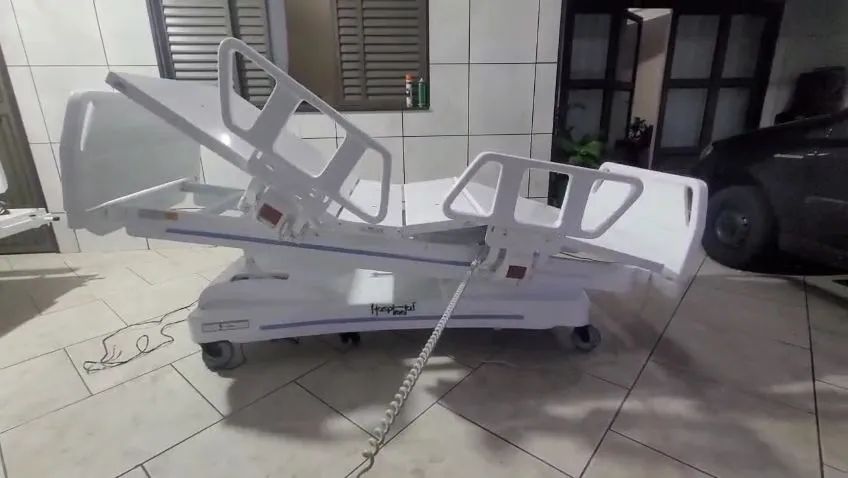 Cama Hospitalar Elétrica Motorizada Completa + Colchão | Semi Nova - Foto 3