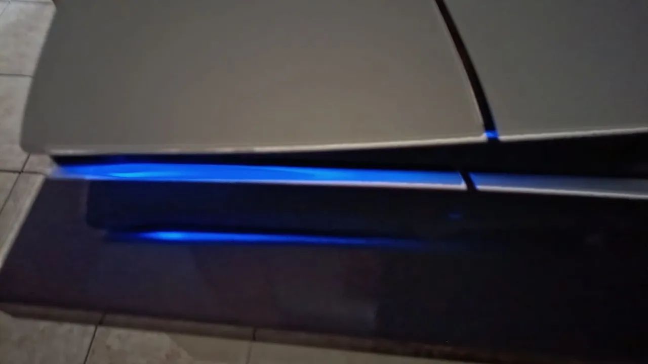 PS5 slim 1 terá com 2 controles e caixa e nota fiscal 
