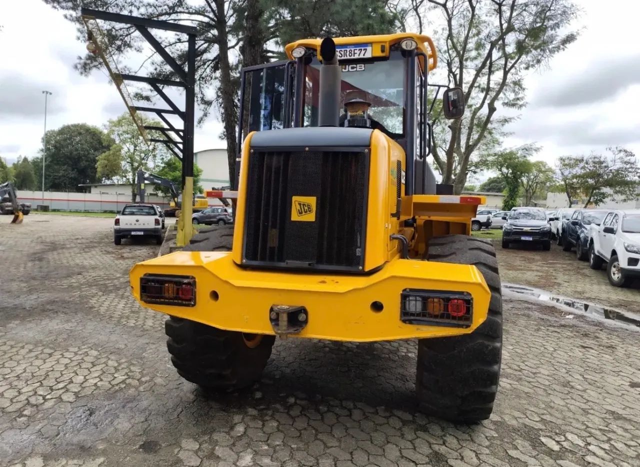 PA CARREGADEIRA JCB 422ZX 2023 - Foto 3