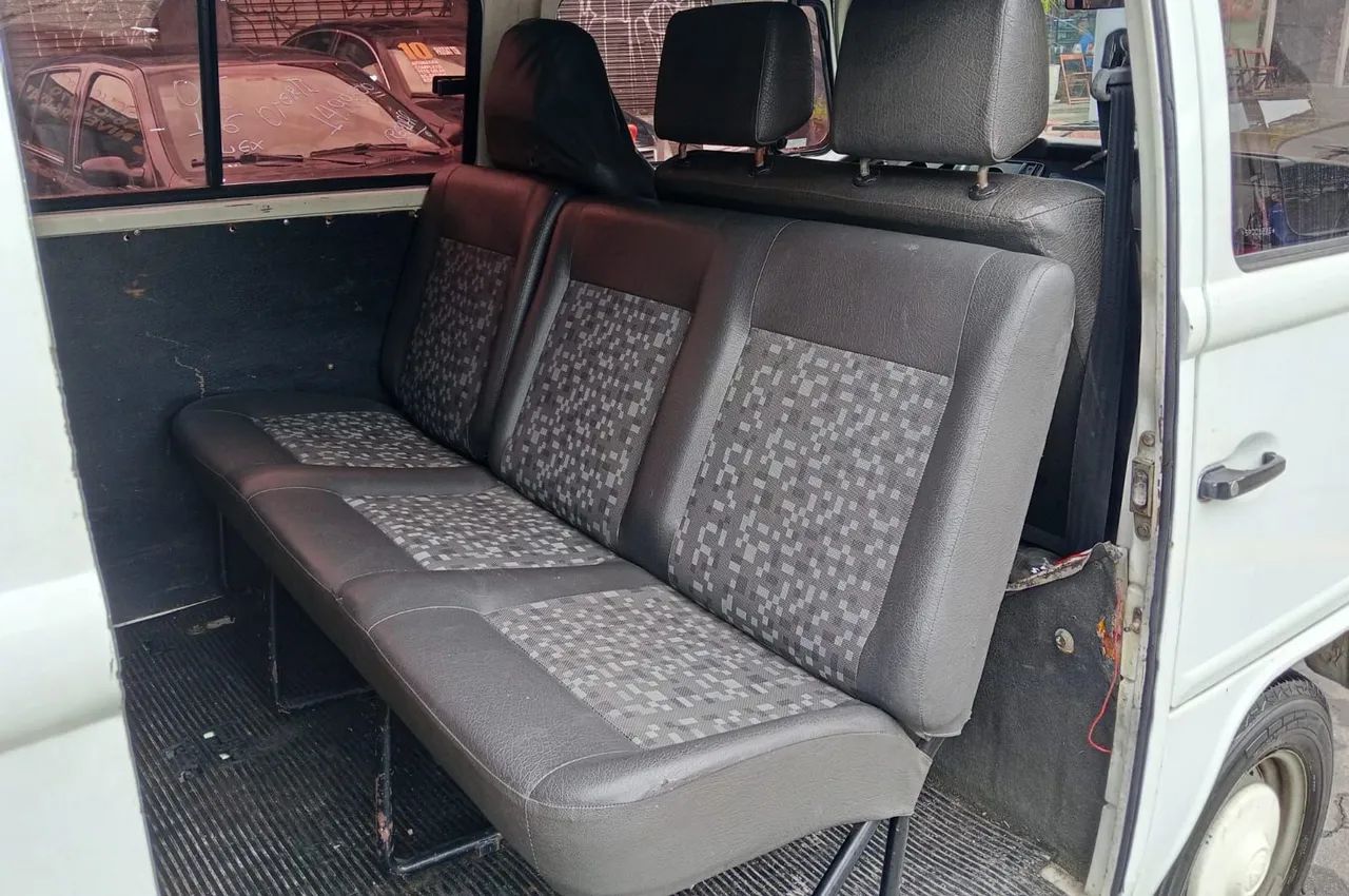 Volkswagen Kombi Standard/ Luxo/ Série Prata, foto 8 de 12