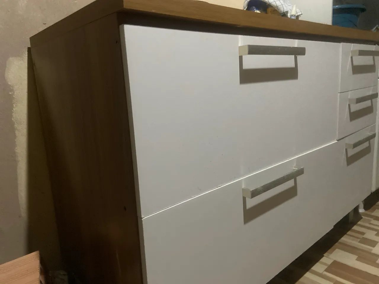 Armário para organizar panelas e utensílios 