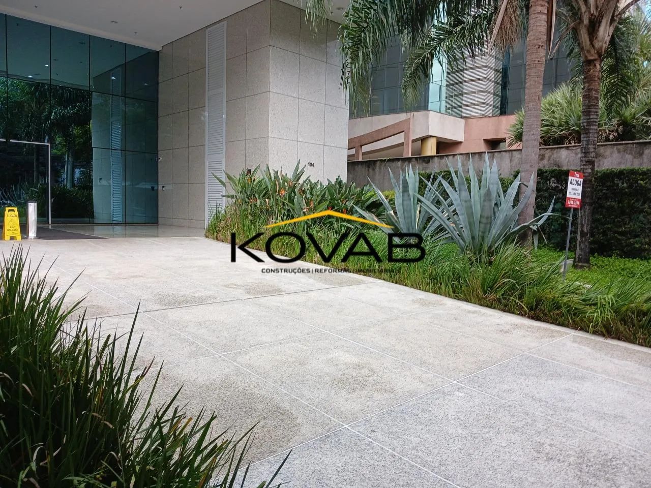 Conjunto Comercial para Locação 133m² | Brooklin  Berrini | Sala Pronta Mobiliada com Vaga - Foto 2