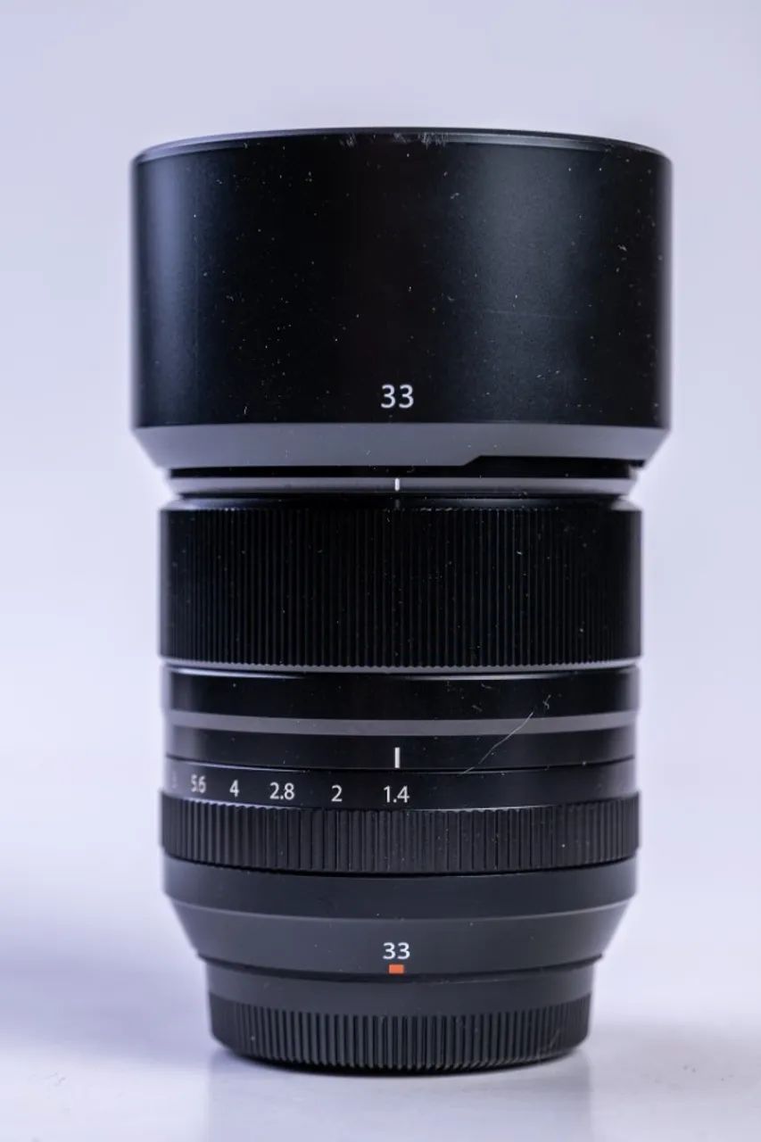Lente Fujifilm XF33mm F1.4 R LM WR p/ FUJI  - Foto 2
