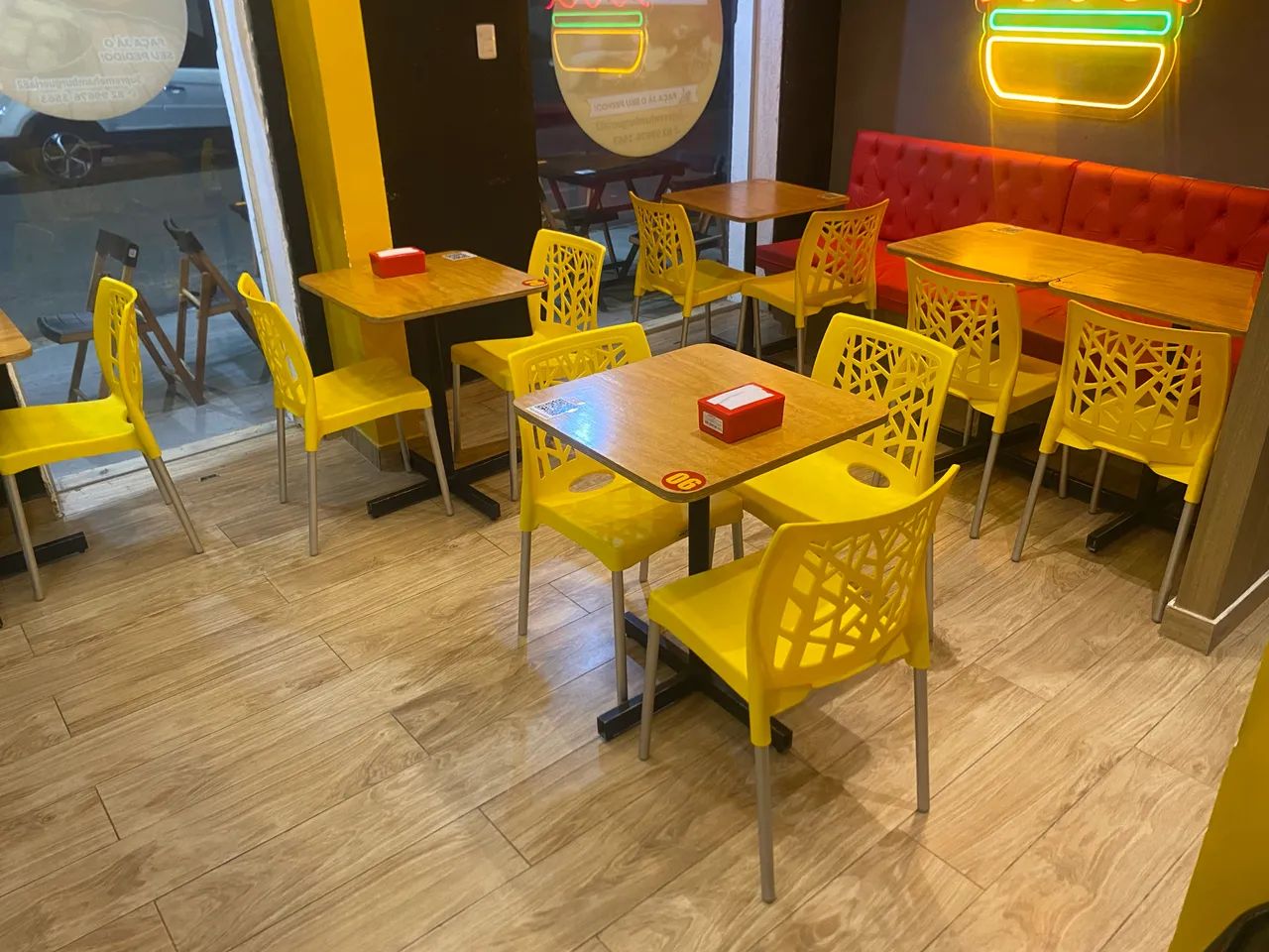 Vendo hamburgueria em funcionamento 