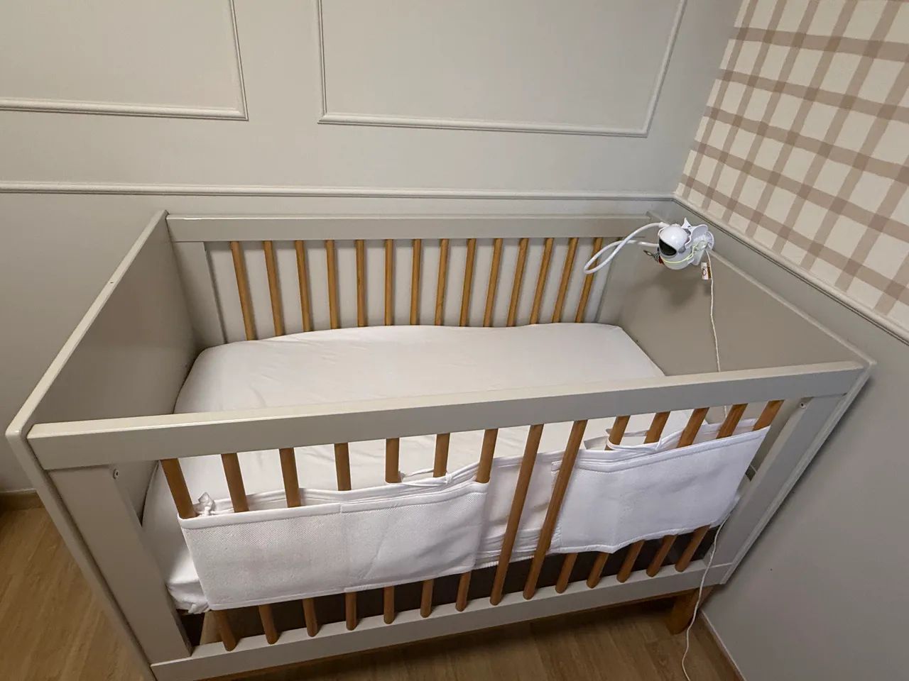 Berço Noah Wood Classic e Cômoda infantil 