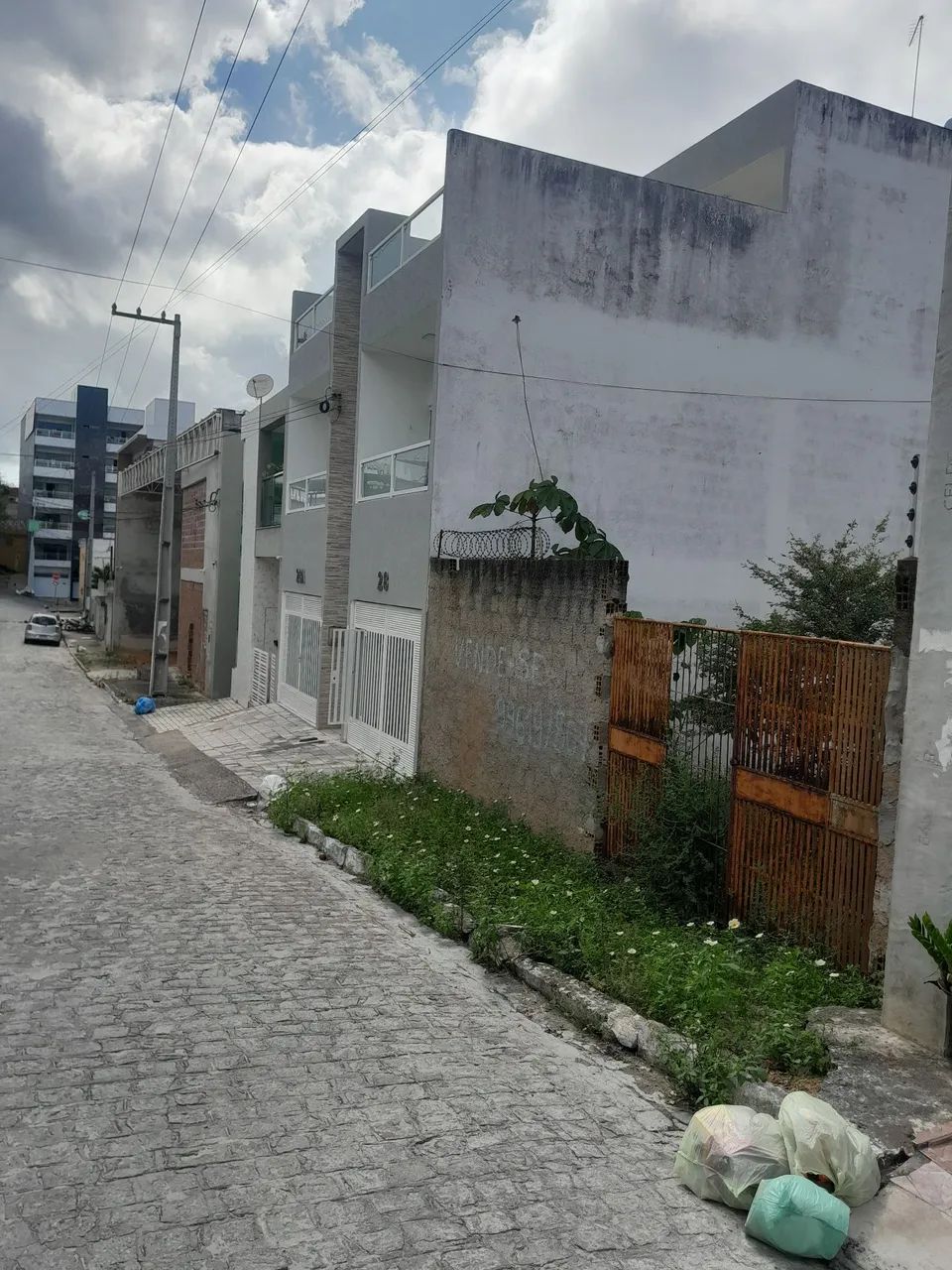 VENDO EXCELENTE TERRENO