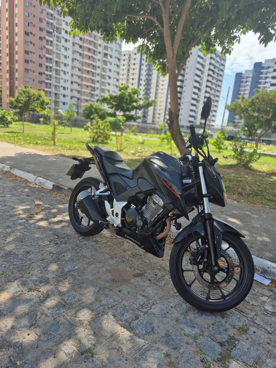 CB 300F Twister - Foto 5