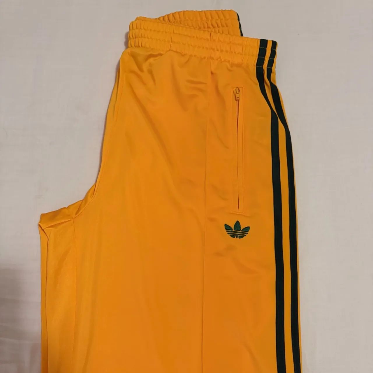 calça adidas adicolor firebird m - Foto 5