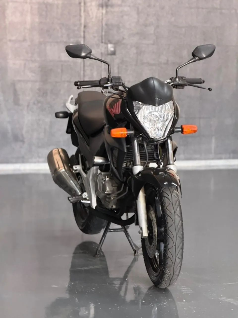 CB 300R 2011
