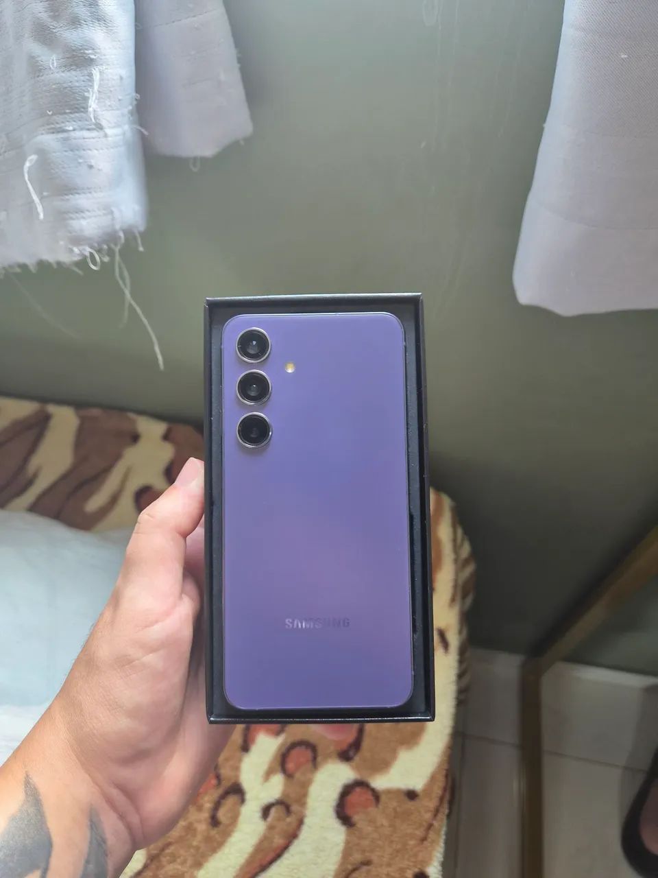 Samsung Galaxy S24 256GB Violeta - 6 meses de uso | Completo