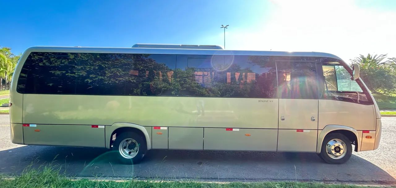 Micro ônibus Marcopolo Volare W9 Executivo com 31 + 2 lugares ano 2017 - Foto 5
