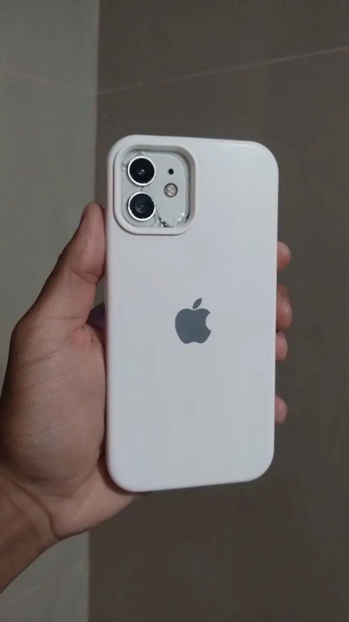 iPhone 12  - Foto 2