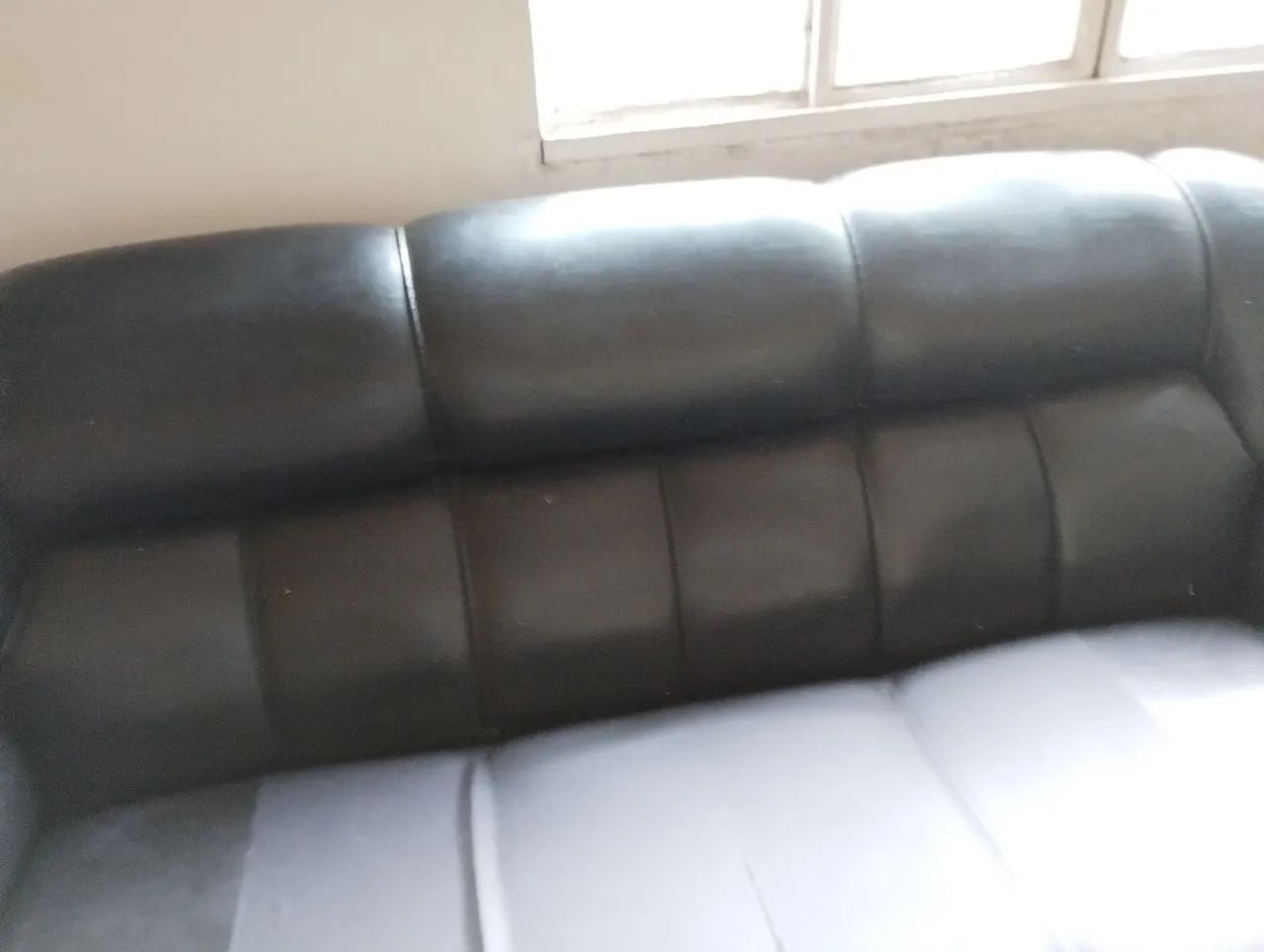 Sofá 3 lugares LEIA