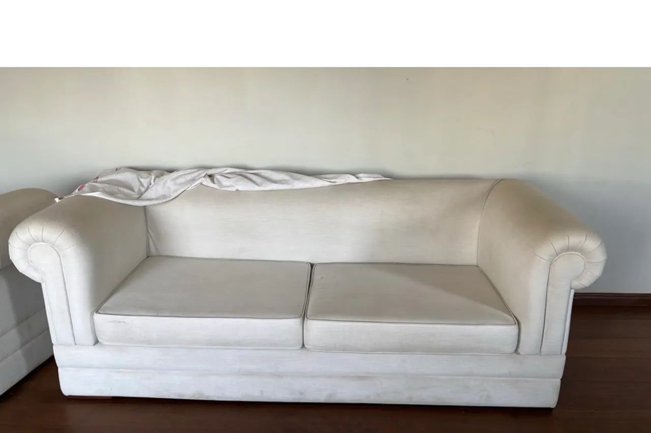 Sofas seminovos de marca