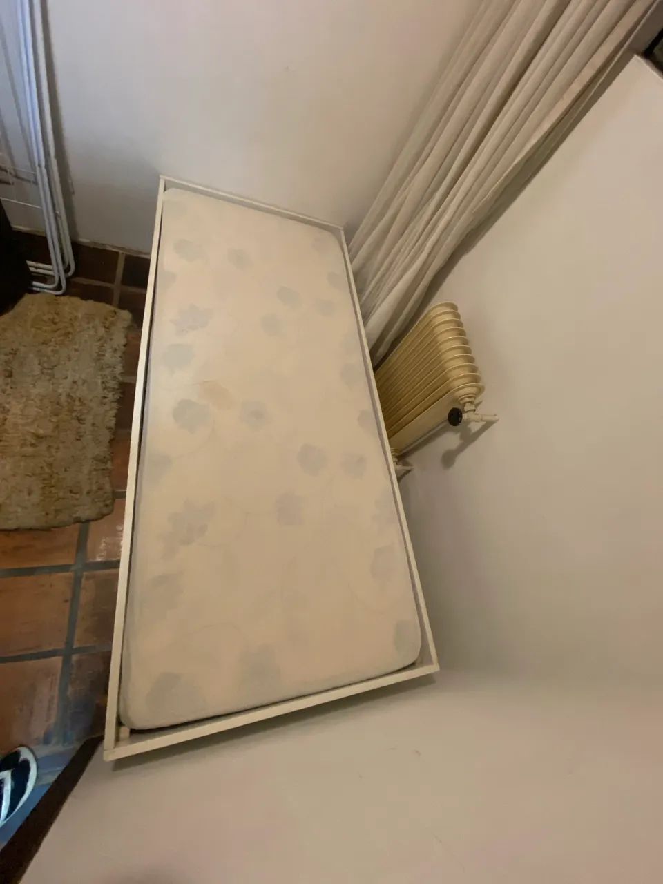 Cama solteiro com colchão  - Foto 2
