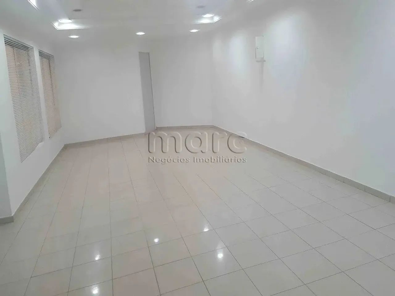 Loja totalmente reformada na República com 431m², salão grande mais sobre loja, com banhei - Foto 6
