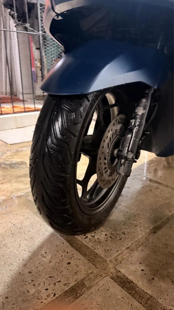 PCX 2024 DLX - Foto 3