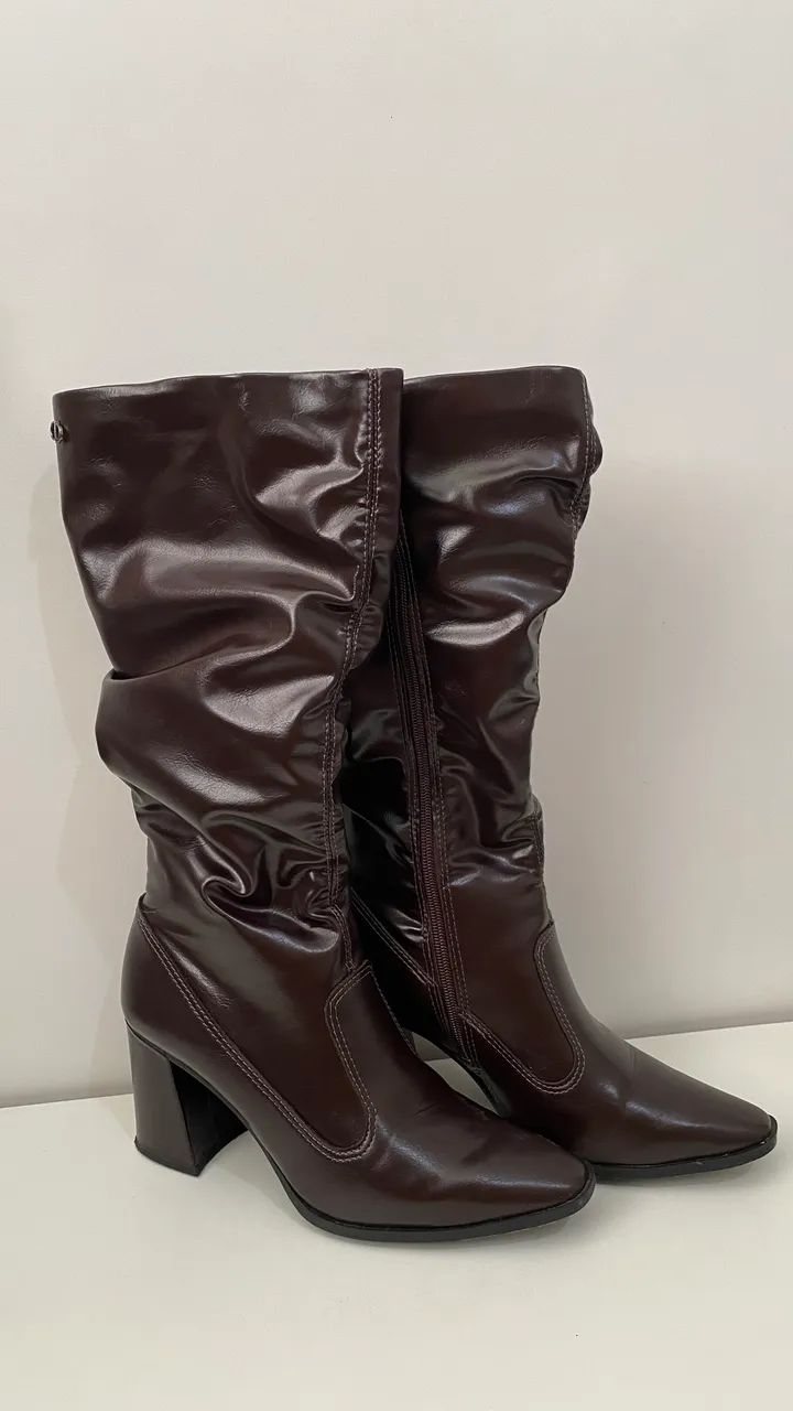 Bota feminina cano longo marrom 