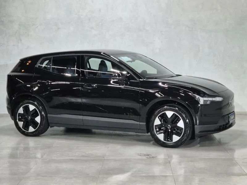 Volvo EX30 E40 Core (elétrico) 2025 - Foto 3