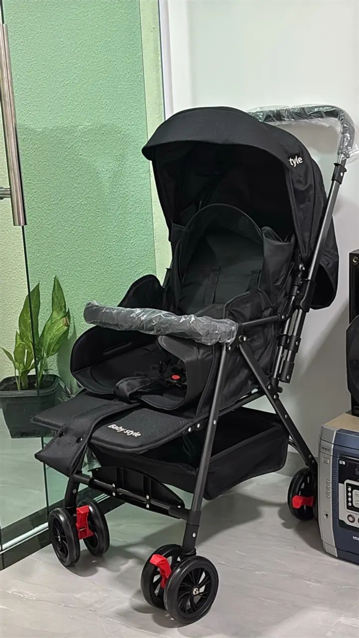Carrinho de bebê baby style novo 