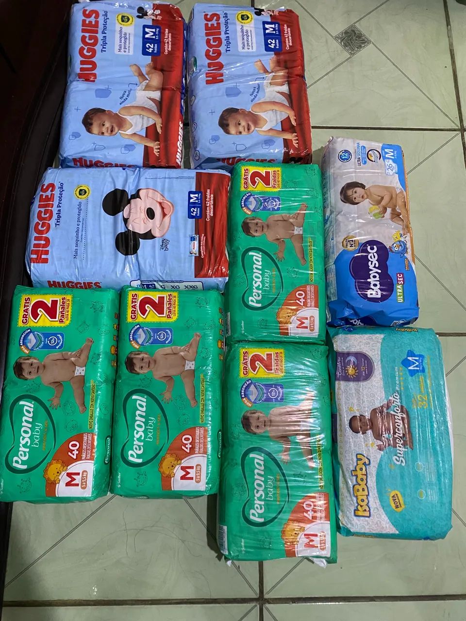 Pacotes de fraldas lacrado - Ótimo preço  - Foto 2