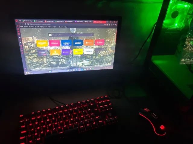 PC gamer com periféricos e mesa incluso  - Foto 2