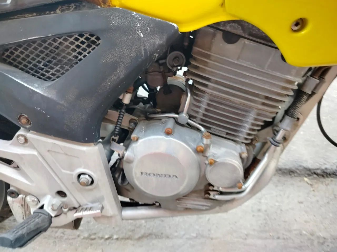 CBX 250 2008 ( de leilão) - Foto 3
