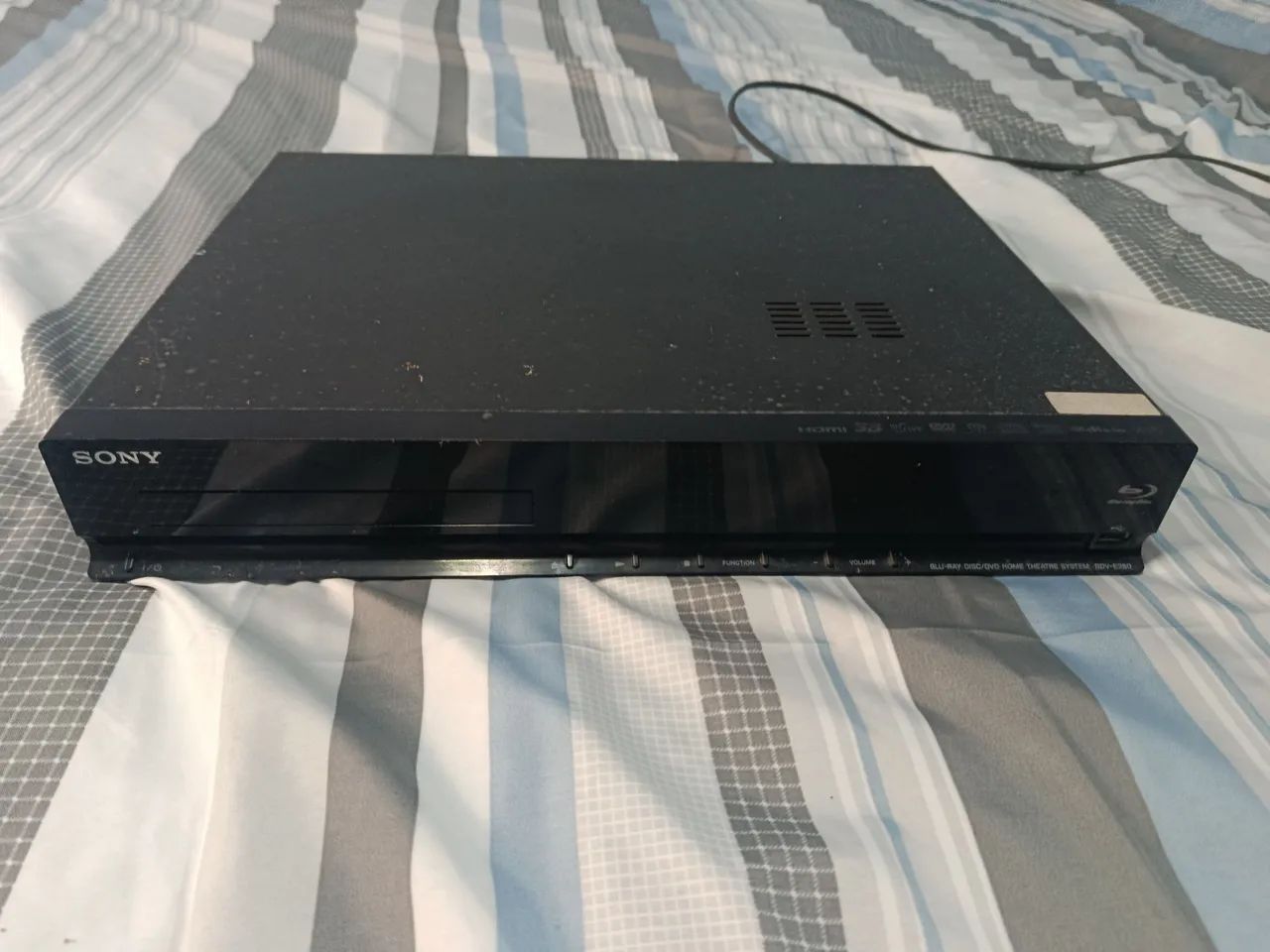 Sony BDV-E280 - Usado, mas em perfeito estado