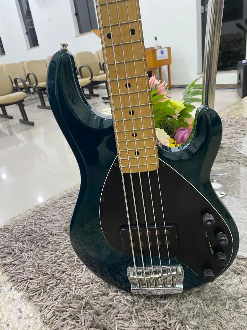 MusicMan stingray 5 