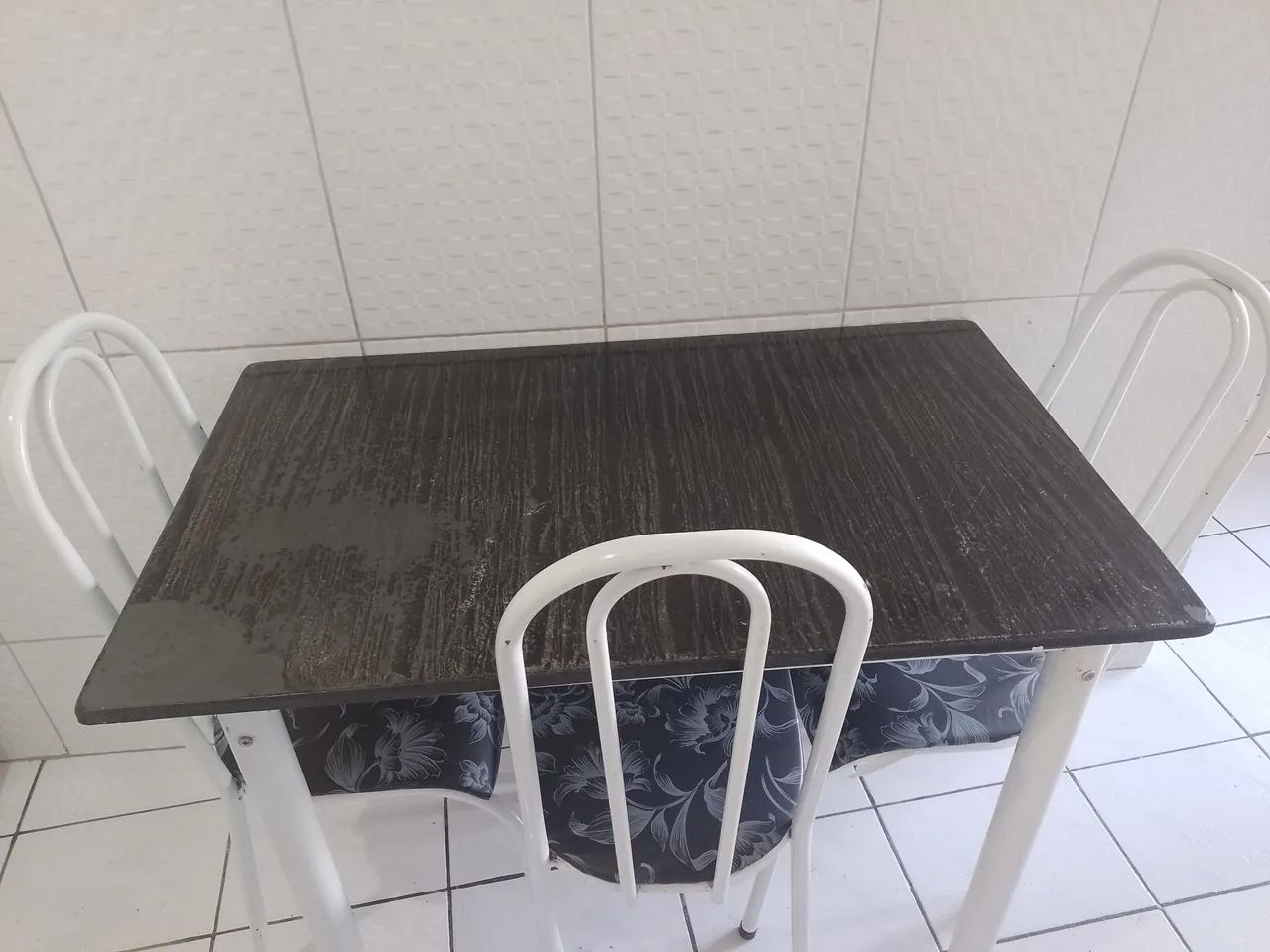 Mesa de mármore 4 cadeiras  - Foto 4