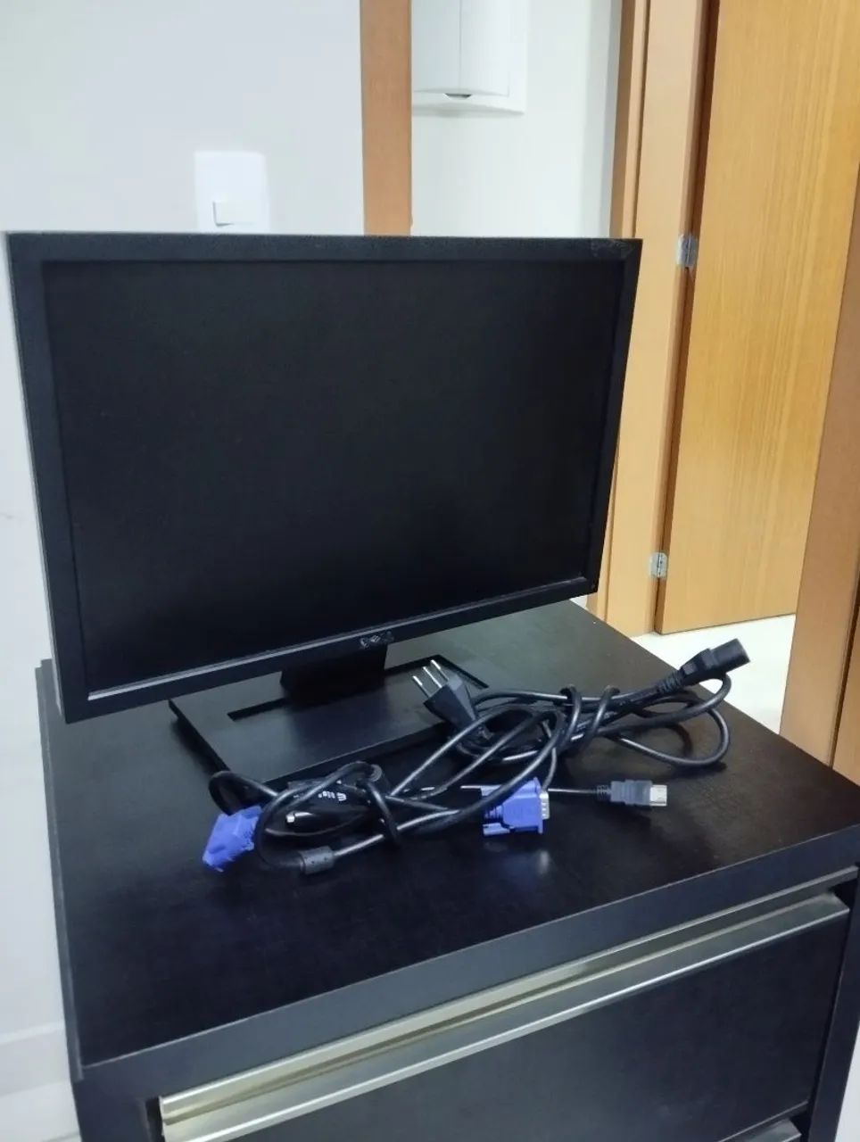 Monitor Dell E1911c 19" LCD Widescreen - Completo com Cabos + Adaptador HDMI - Foto 3