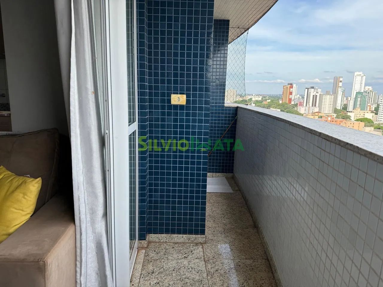 Apartamento a venda no condomínio Edifício Helbor Vilaggio no bairro Zona 01 - Maringá/PR - Foto 2