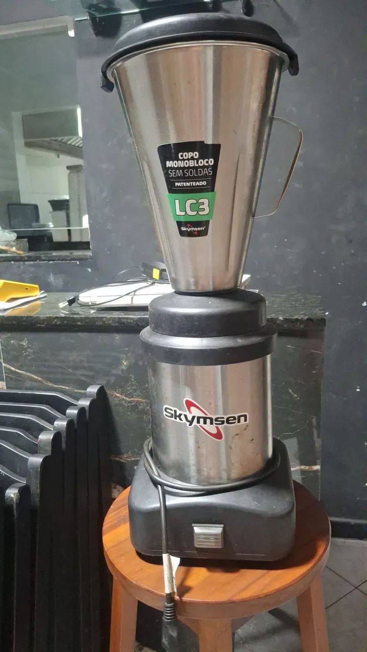 Vendo equipamentos industrial. 