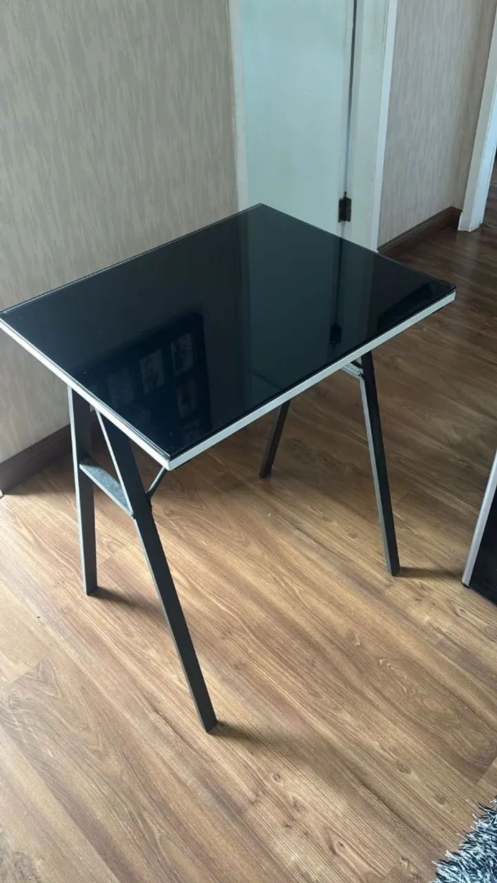 Cadeiras uma gamer e uma de escritório  - Foto 4